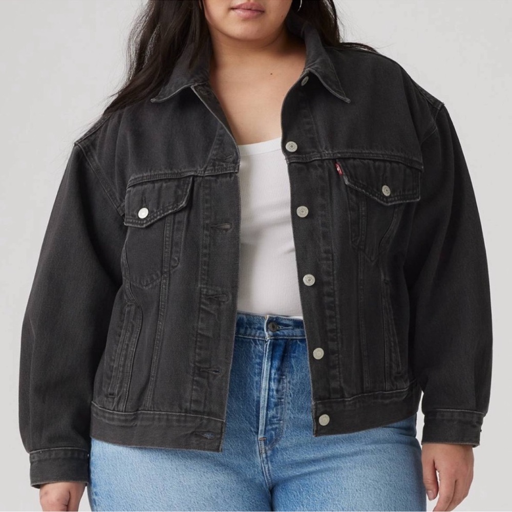 Levi’s 90’s Women's Black Denim Truckers Jacket